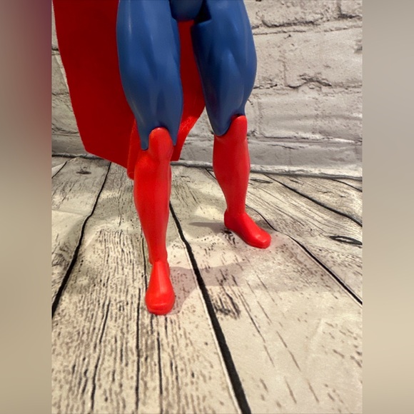Superhero/Justice league Superman action figure 12 inches tall poseable - Picture 10 of 14